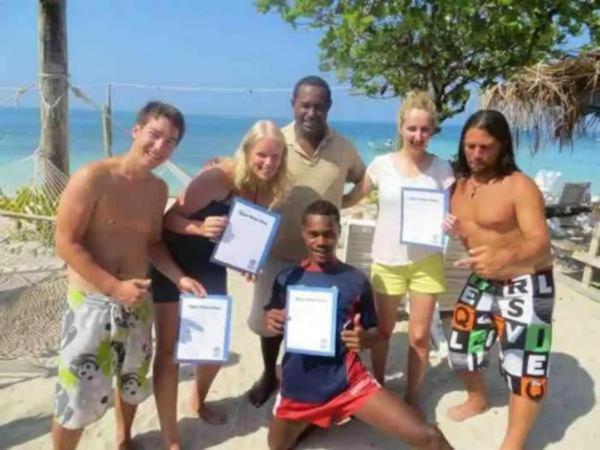 Mana Lagoon Backpackers Eksteriør billede